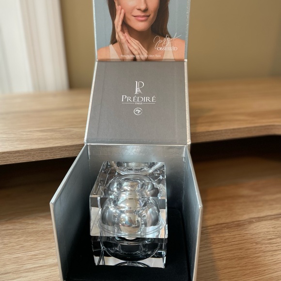 Prédiré Paris Age-defying skin care trio - Picture 5 of 8